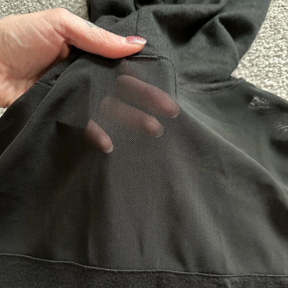 “Obsessed” Cute crop hoodie - Picture 4 of 4